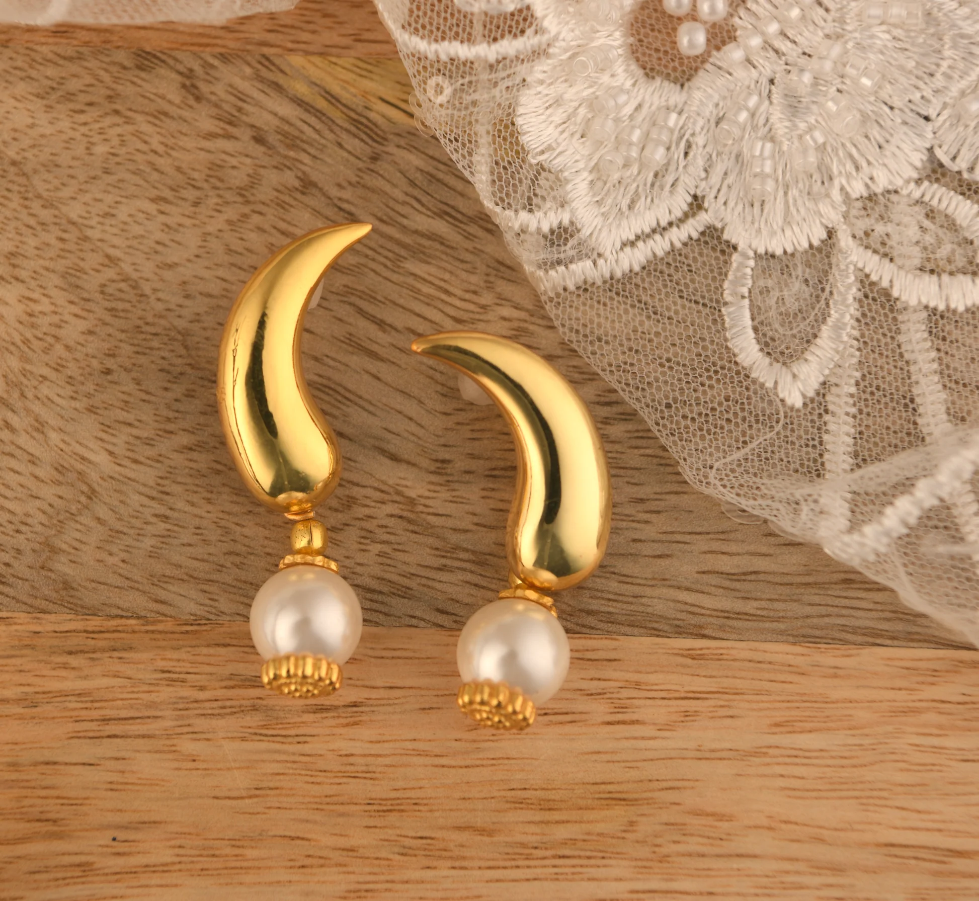 Golden Raindrop Earrings Design